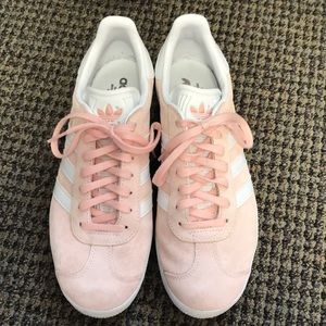 Light Pink Adidas Gazelle’s